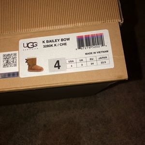 UGG Bailey Bows